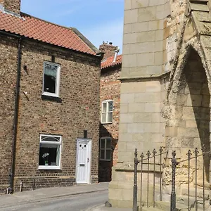 6 Church Hill Holiday home