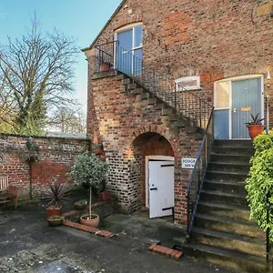 1 Rodgers Mews Holiday home